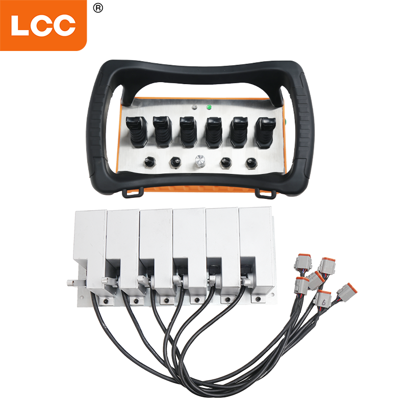BT600 Control remoto inalámbrico personalizado para grúas montadas en camiones con palancas de mando proporcionales, control analógico y modos manual/automático